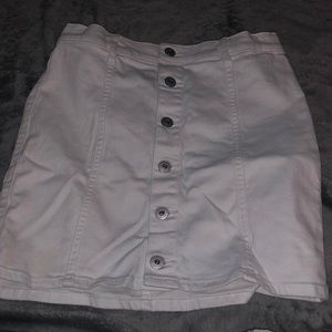 White Abercrombie skirt only worn a couple of times in great condition